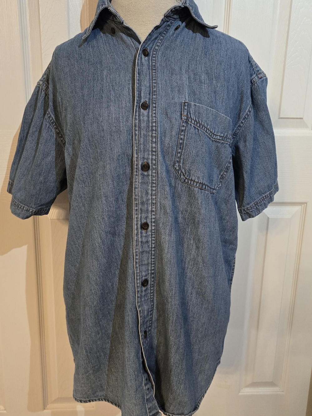 Men's Short-Sleeve Denim Button-Down Shirt - Blue